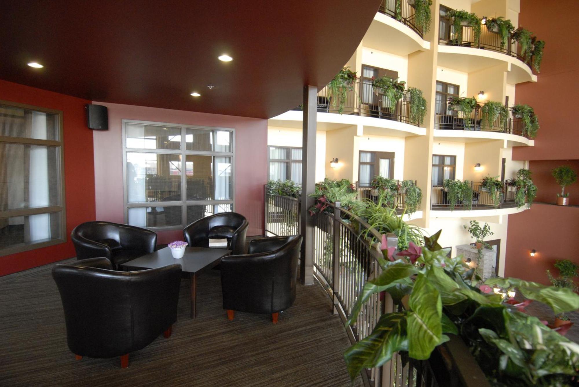 Hotel Ambassadeur Et Suites Quebec City Exterior photo