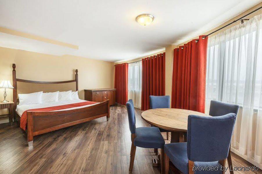 Hotel Ambassadeur Et Suites Quebec City Exterior photo