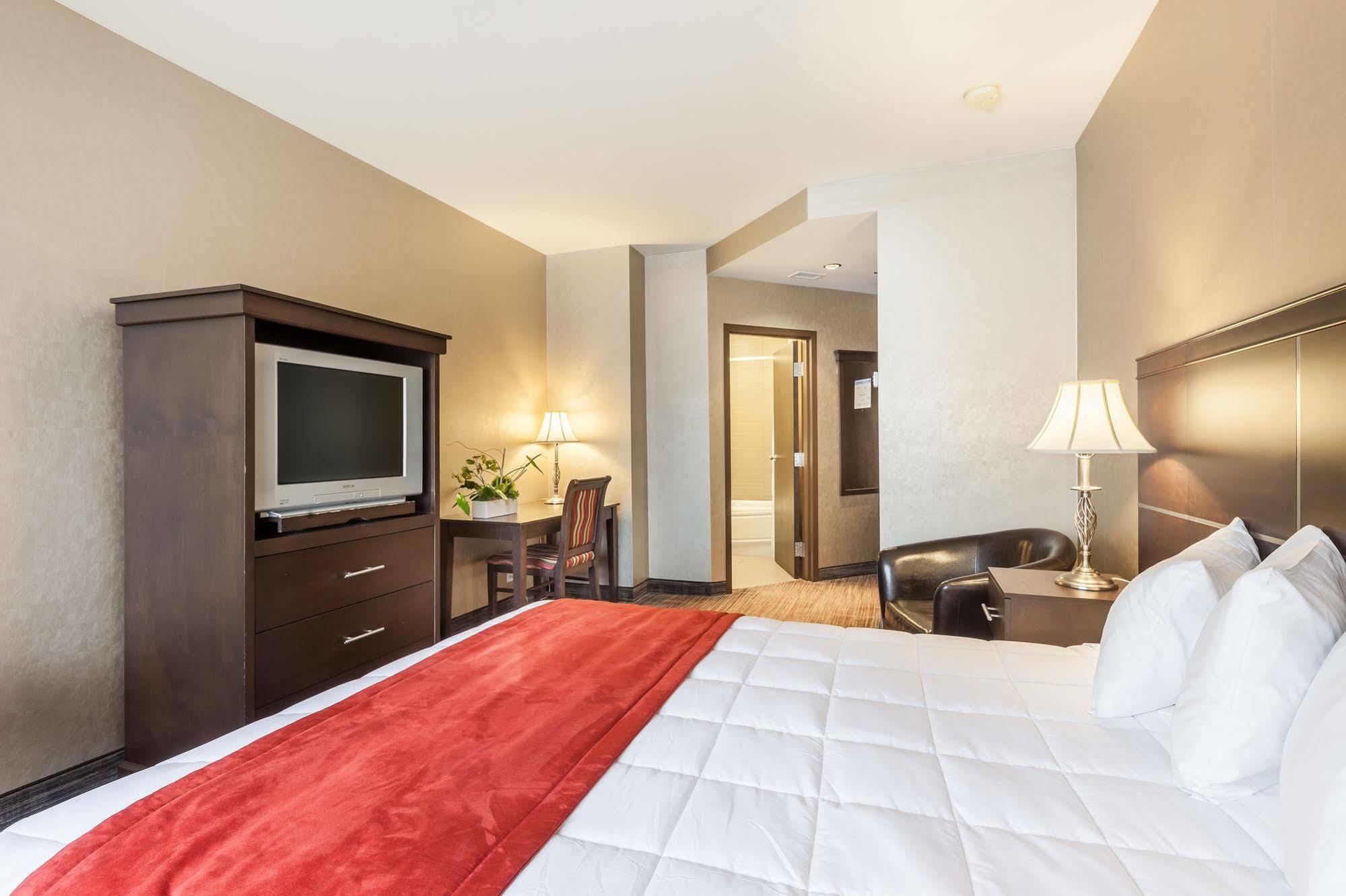 Hotel Ambassadeur Et Suites Quebec City Exterior photo